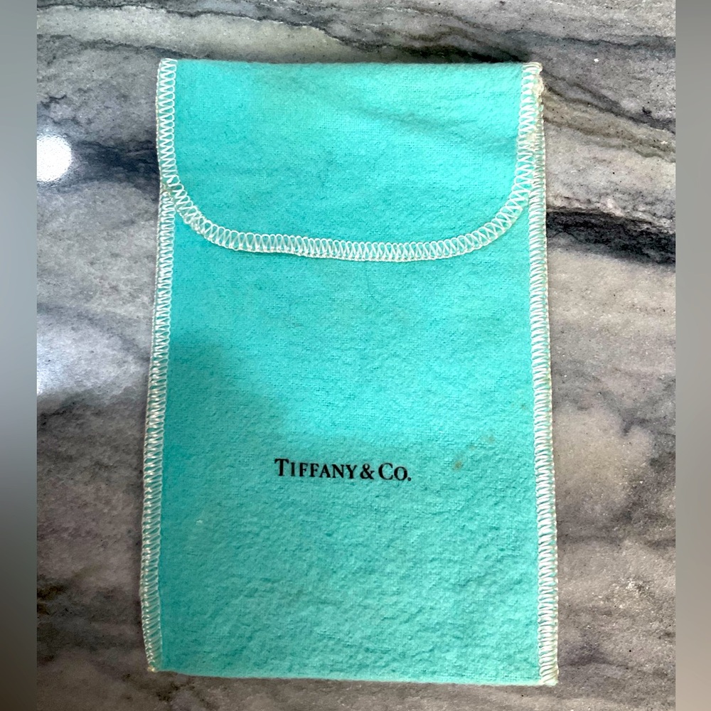 Authentic & Co. Tiffany Duster for jewelry, key chain or small accessories‎